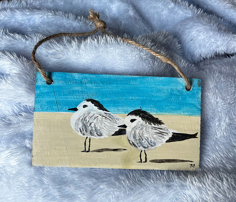 Family Sitting Back View Retro Vintage Beach Landscape - Personalized Family Epoxy Metal Keychain